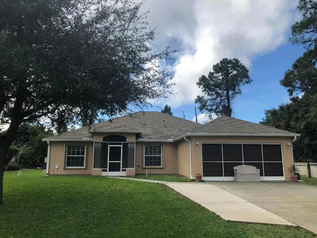 1074 SW Eureka Avenue Port St Lucie FL 34953