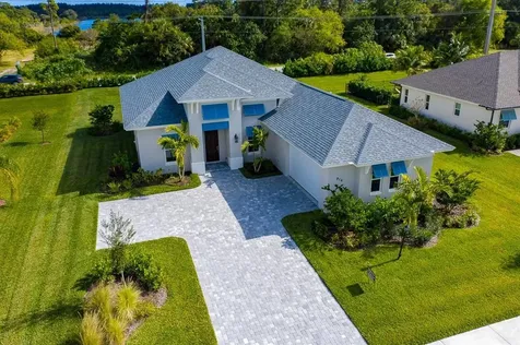 916 Yearling Trail Sebastian FL 32958