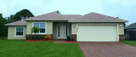 1025 SW Dubuque Avenue Port St Lucie FL 34953