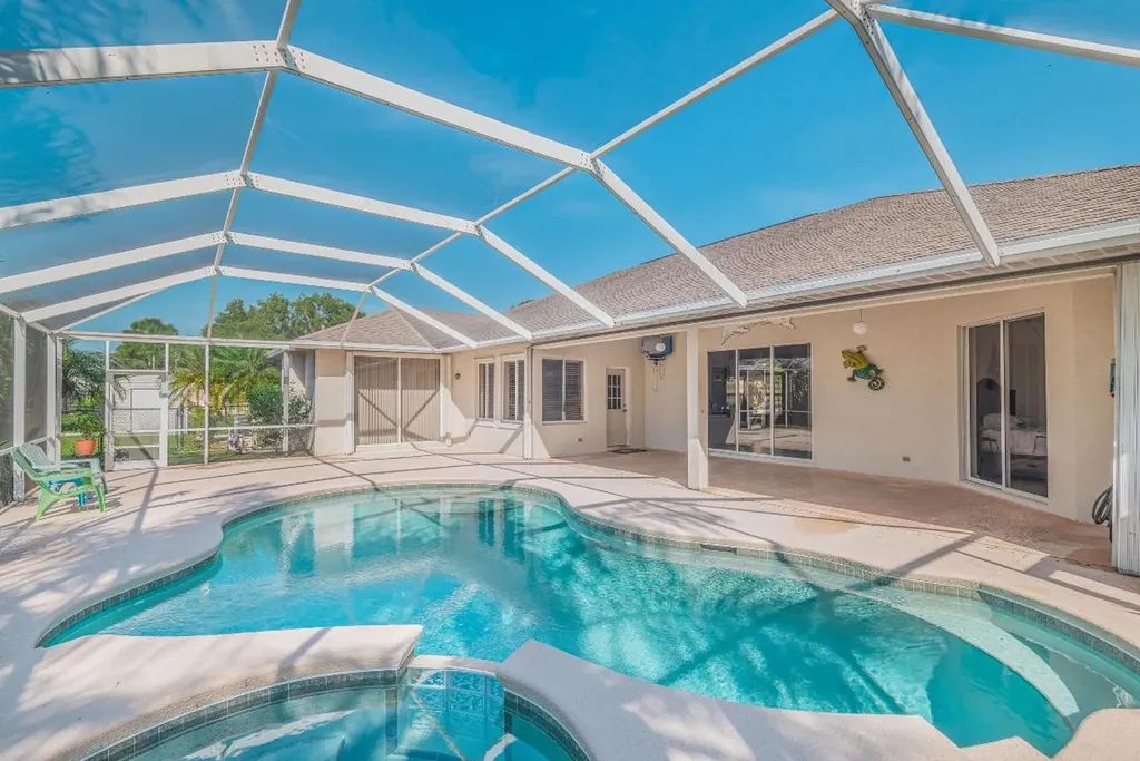 6560 NW Molton Circle Port St Lucie FL 34983