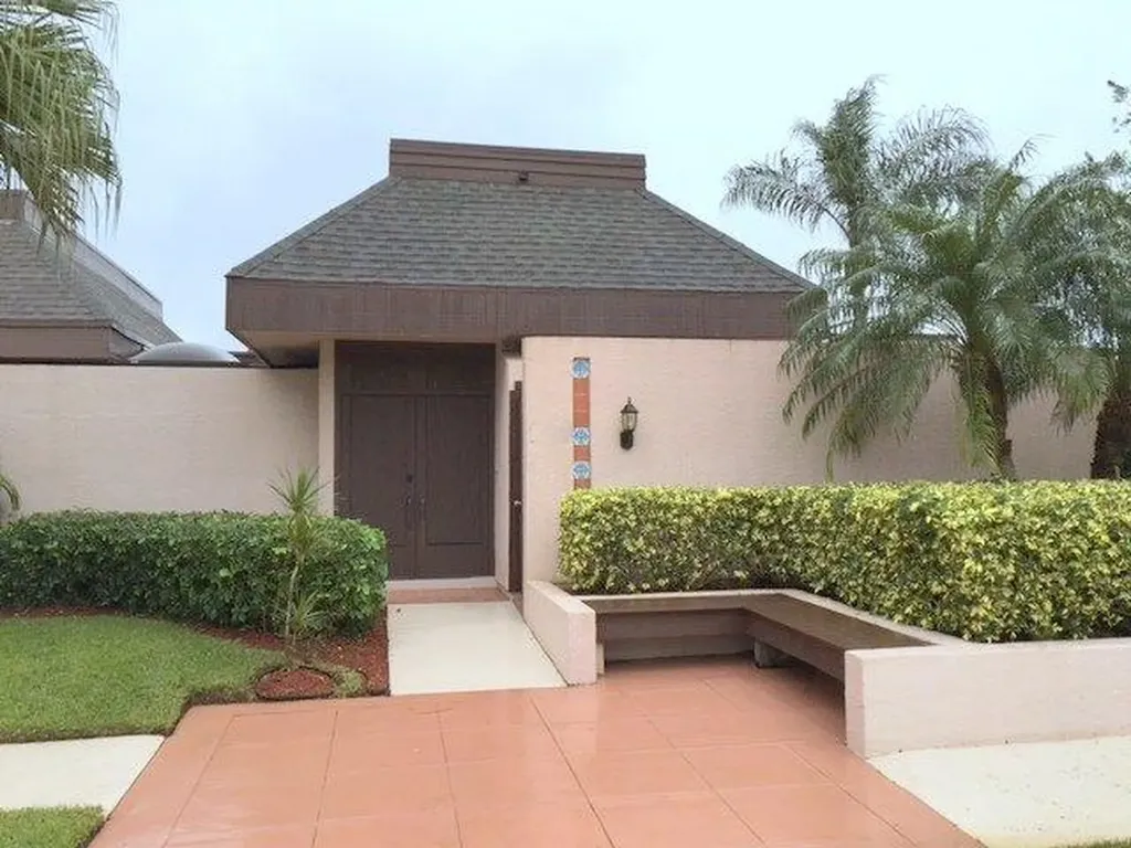 3308 SE Sandpiper Circle Port St Lucie FL 34952