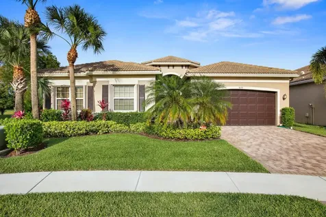 9692 Dovetree Isle Drive Boynton Beach FL 33473