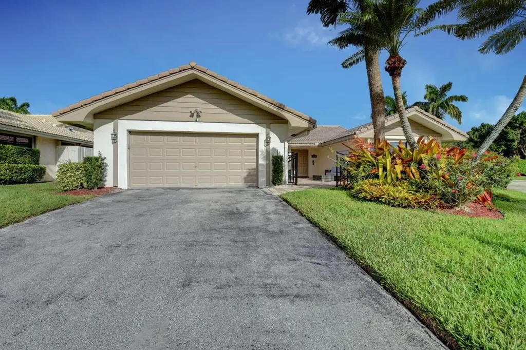 6921 Villas Drive W Boca Raton FL 33433