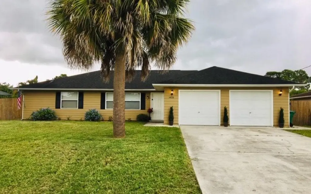 1433 SW Algardi Lane Port St Lucie FL 34953