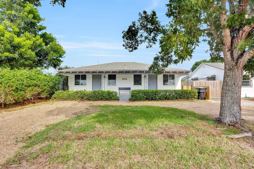 1414 N Federal Highway Lake Worth Beach FL 33460