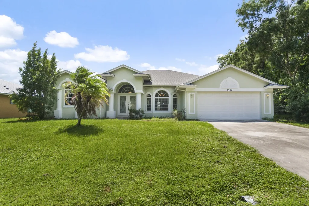 5354 NW Lamoore Lane Port St Lucie FL 34983