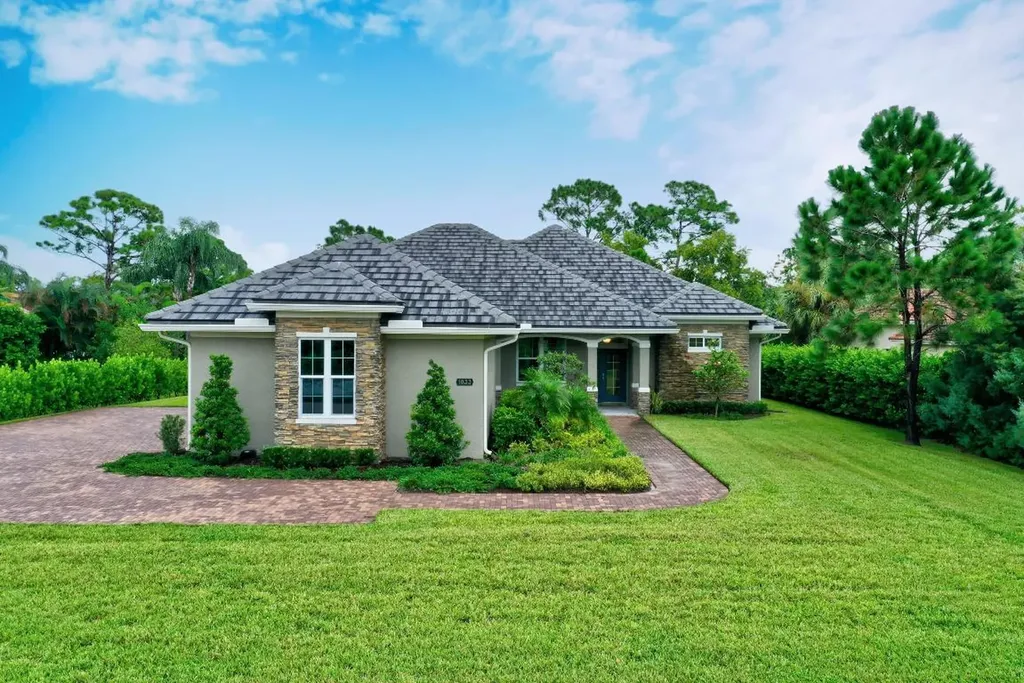 1033 SW Squire Johns Lane Palm City FL 34990