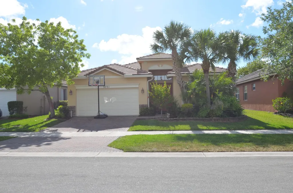 9771 SW Glenbrook Drive Port St Lucie FL 34987