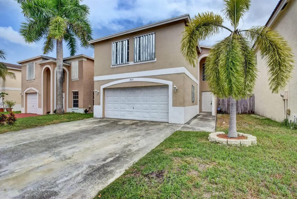 4156 Pine Hollow Circle Greenacres FL 33463
