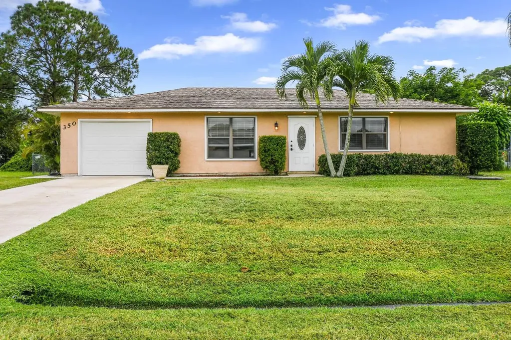 350 SE Evans Avenue Port St Lucie FL 34984