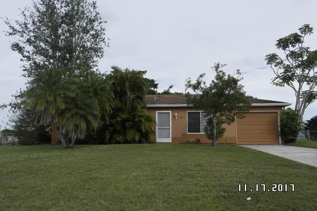 3161 SW Watson Court Port St Lucie FL 34953