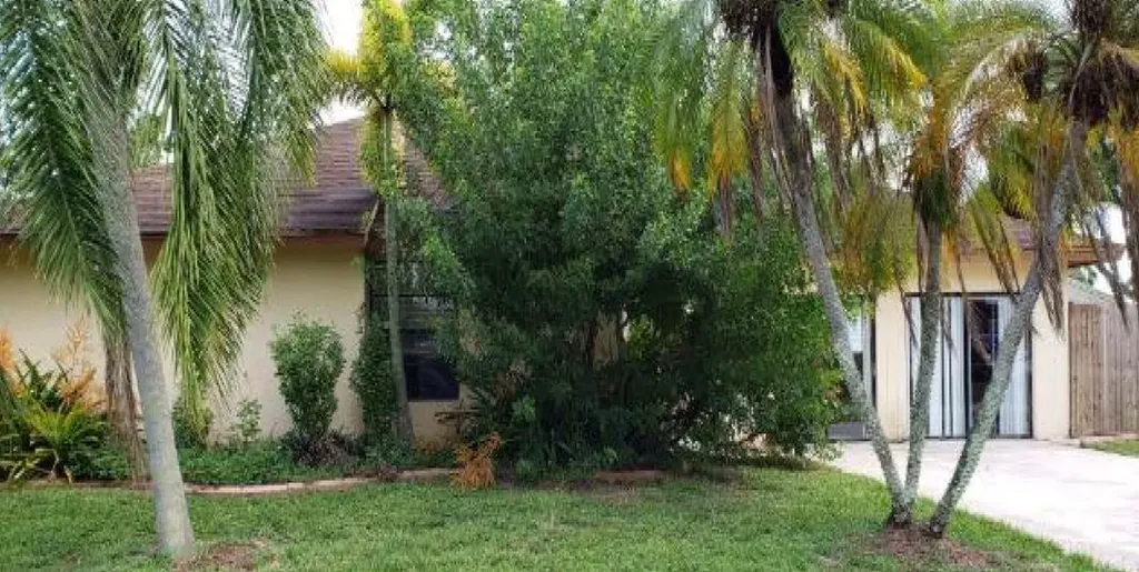 5412 Steven Road Boynton Beach FL 33472