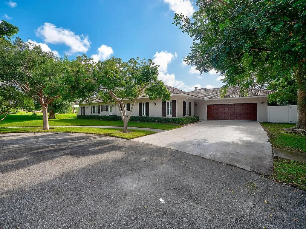 6707 Calle Del Paz S Boca Raton FL 33433
