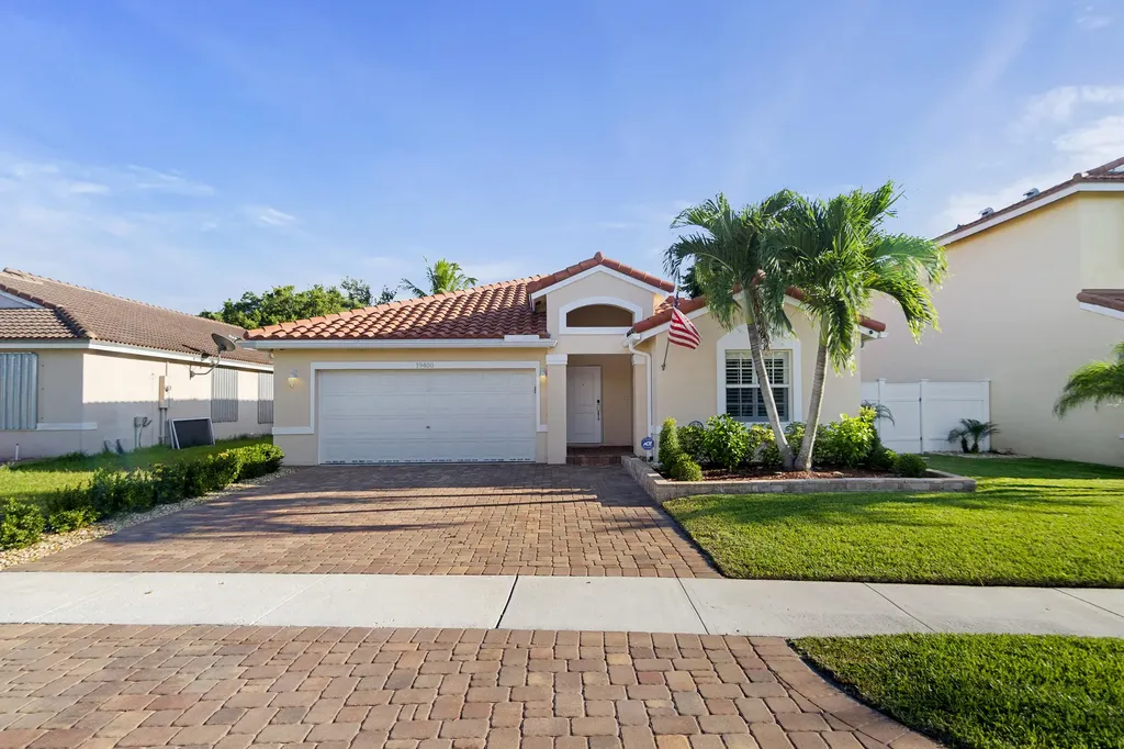 19400 SW 2nd Street Pembroke Pines FL 33029