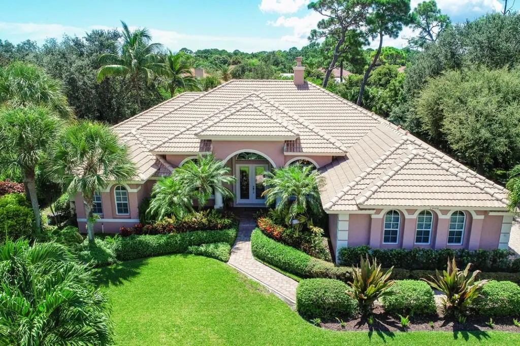 7902 SE Osprey Street Hobe Sound FL 33455