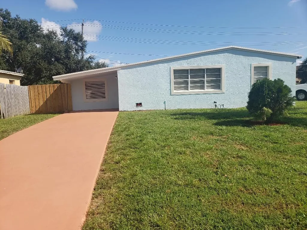 3204 French Avenue Lake Worth FL 33461