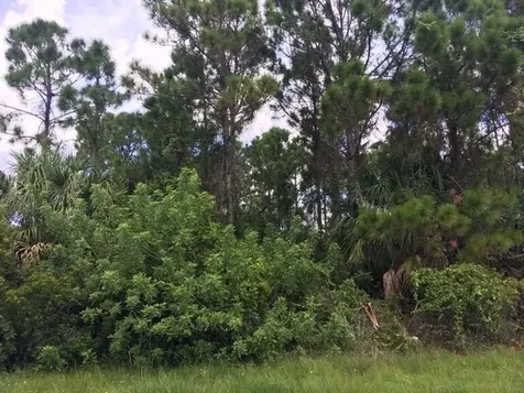6184 NW East Deville Circle Port St Lucie FL 34986