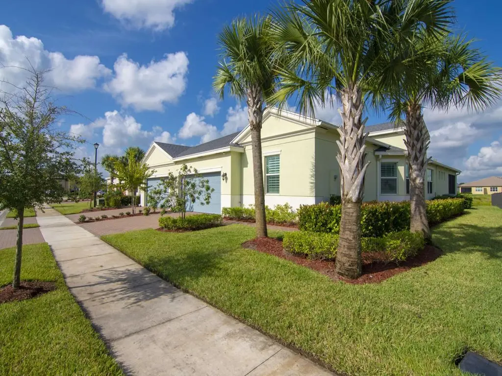 11224 SW Parkside Drive Port St Lucie FL 34987