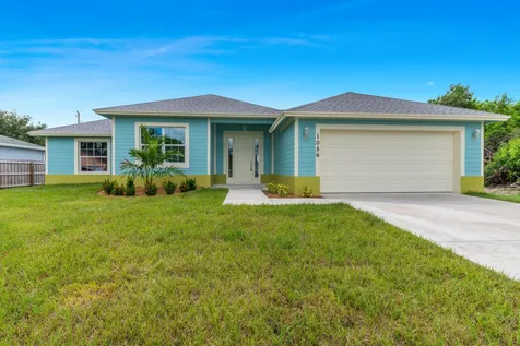 1056 SW Mccoy Avenue Port St Lucie FL 34953