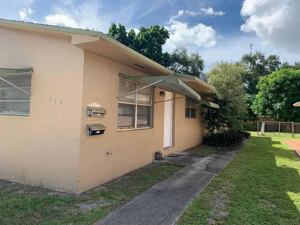 6126 SW 34th Street Miramar FL 33023