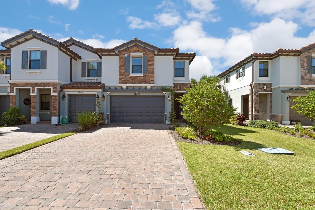 12942 Anthorne Lane Boynton Beach FL 33436