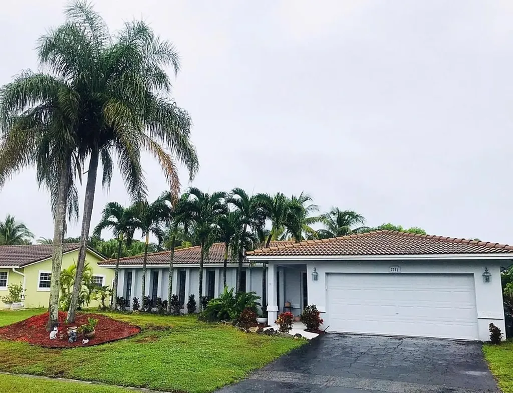 3761 NW 114th Avenue Coral Springs FL 33065