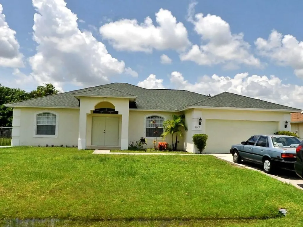 1628 SE Sandia Drive Port St Lucie FL 34983
