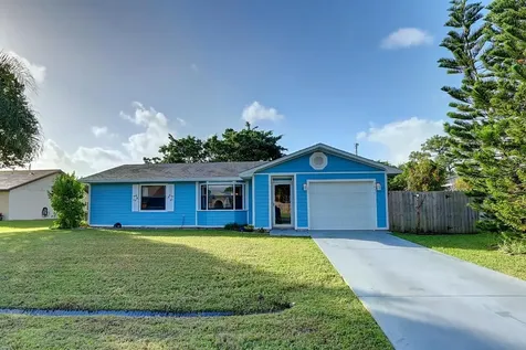 2434 SE Melon Court Port St Lucie FL 34952