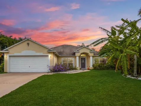 2067 SW Cranberry Street Port St Lucie FL 34953