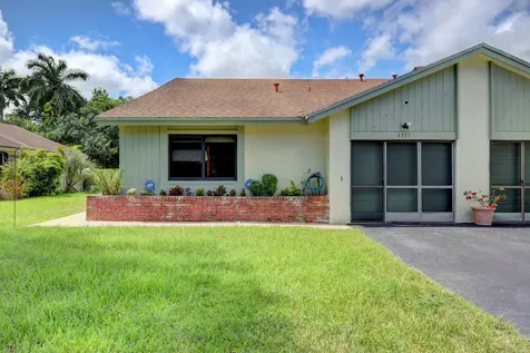4337 Palm Forest Drive N Delray Beach FL 33445