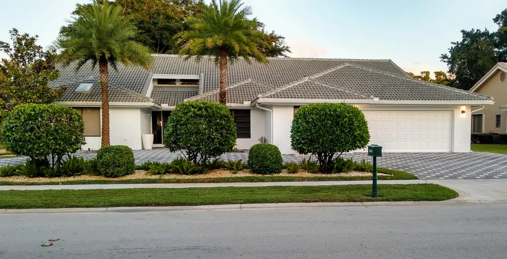 10534 Boca Woods Lane Boca Raton FL 33428