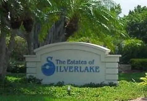 2633 SW 23rd Cranbrook Court Boynton Beach FL 33436
