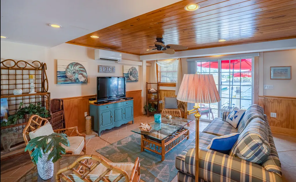6810 Front Street Key West FL 33040