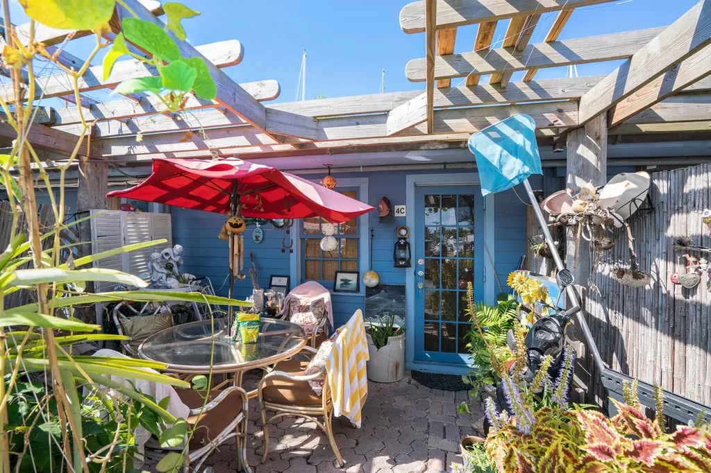 6810 Front Street Key West FL 33040