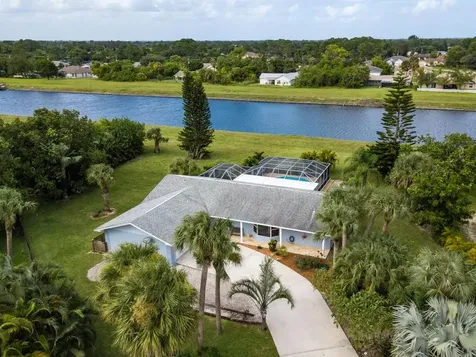 2502 SW Gary Street Port St Lucie FL 34953