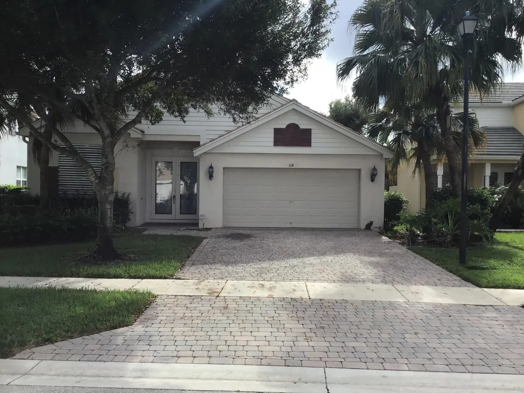 114 Kensington Way Royal Palm Beach FL 33414
