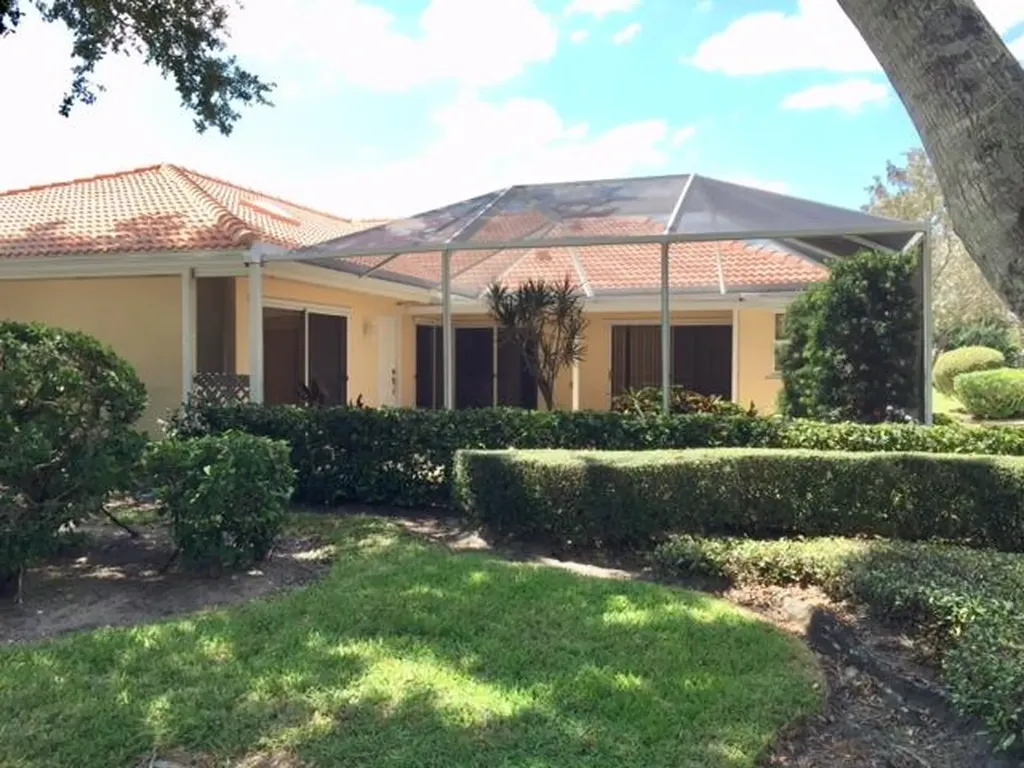9165 Sun Terrace Circle Palm Beach Gardens FL 33403