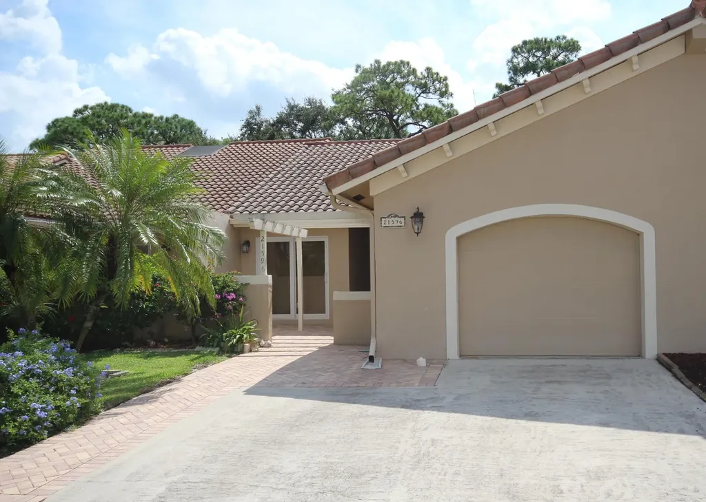 21596 Coronado Avenue Boca Raton FL 33433