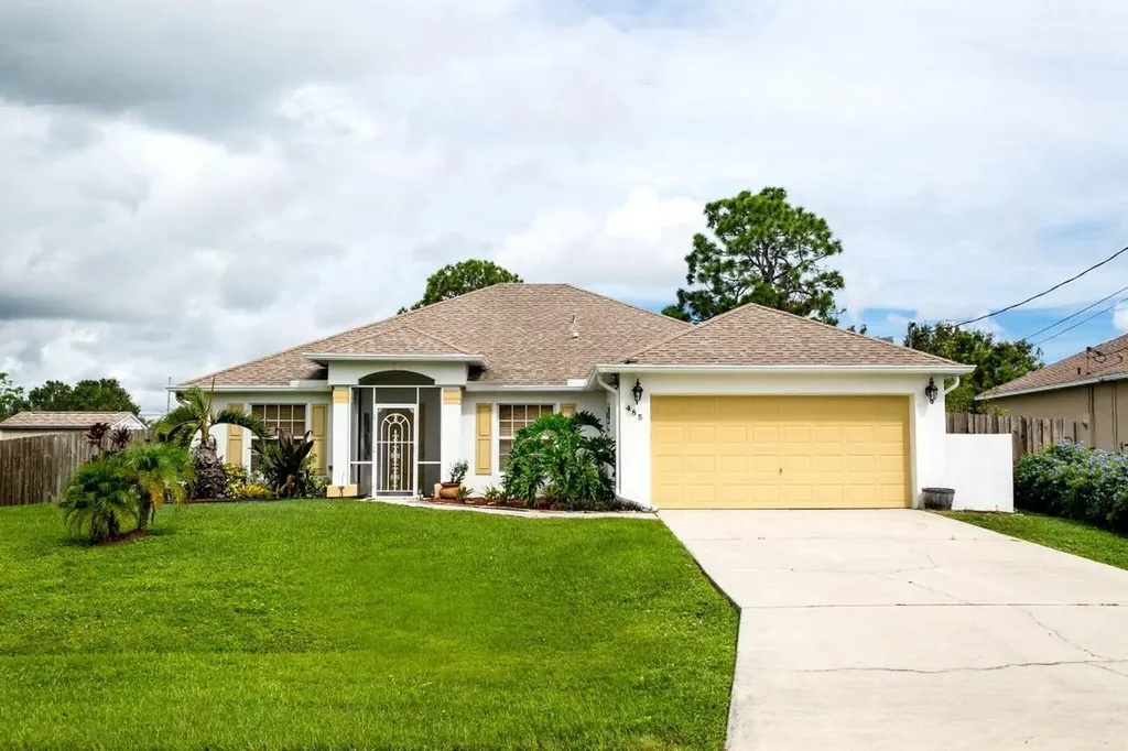 485 SW Dahled Avenue Port St Lucie FL 34953