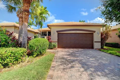 10744 Royal Caribbean Circle Boynton Beach FL 33437