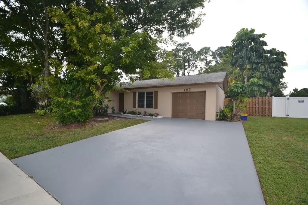 192 Bobwhite Road Royal Palm Beach FL 33411