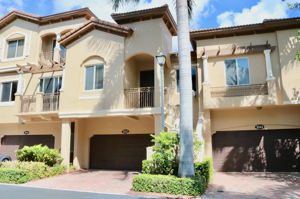 3042 Waterside Circle Boynton Beach FL 33435