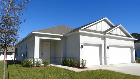 619 SE Picasso Avenue Port St Lucie FL 34983