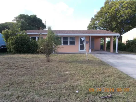 226 SW 7th Avenue Boynton Beach FL 33435