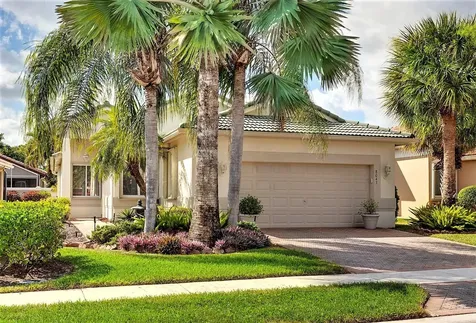 8043 Bellafiore Way Boynton Beach FL 33472