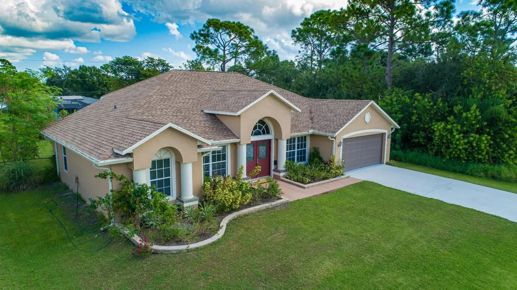 315 SW Dwight Avenue Port St Lucie FL 34983