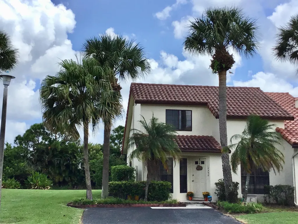 18598 Woodstream Drive Boca Raton FL 33498