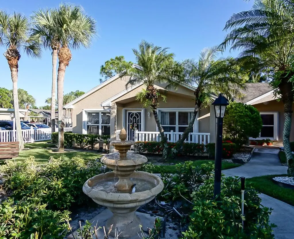 520 NW San Remo Circle Port St Lucie FL 34986