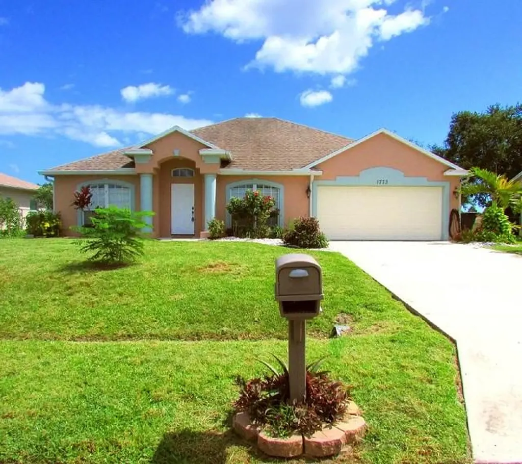 1773 SW Castinet Lane Port St Lucie FL 34953