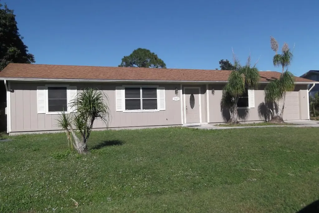 261 SW Statler Avenue Port St Lucie FL 34984